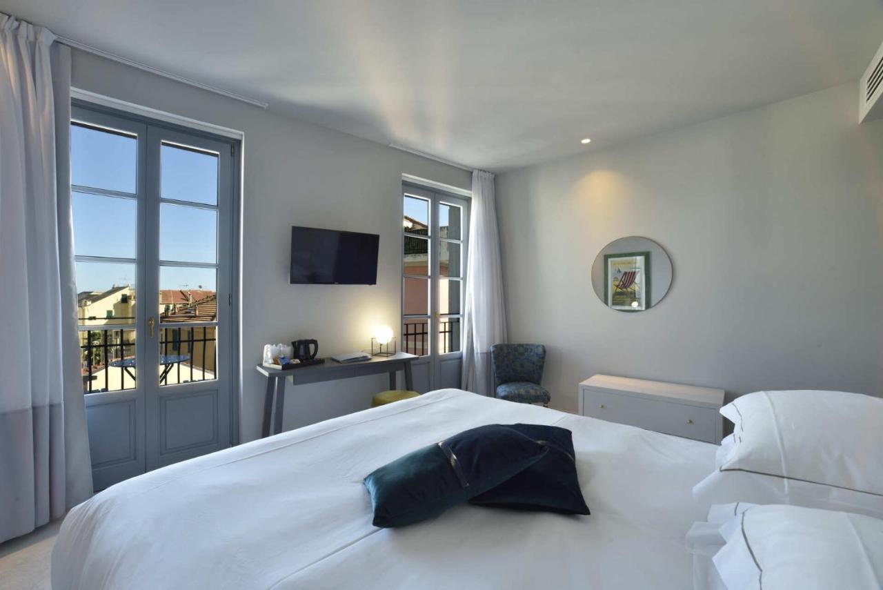De La Hotel